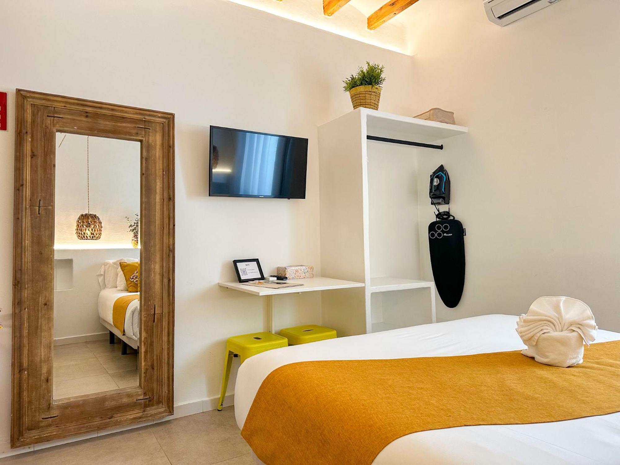 Moona Hostal Алтеа Екстер'єр фото